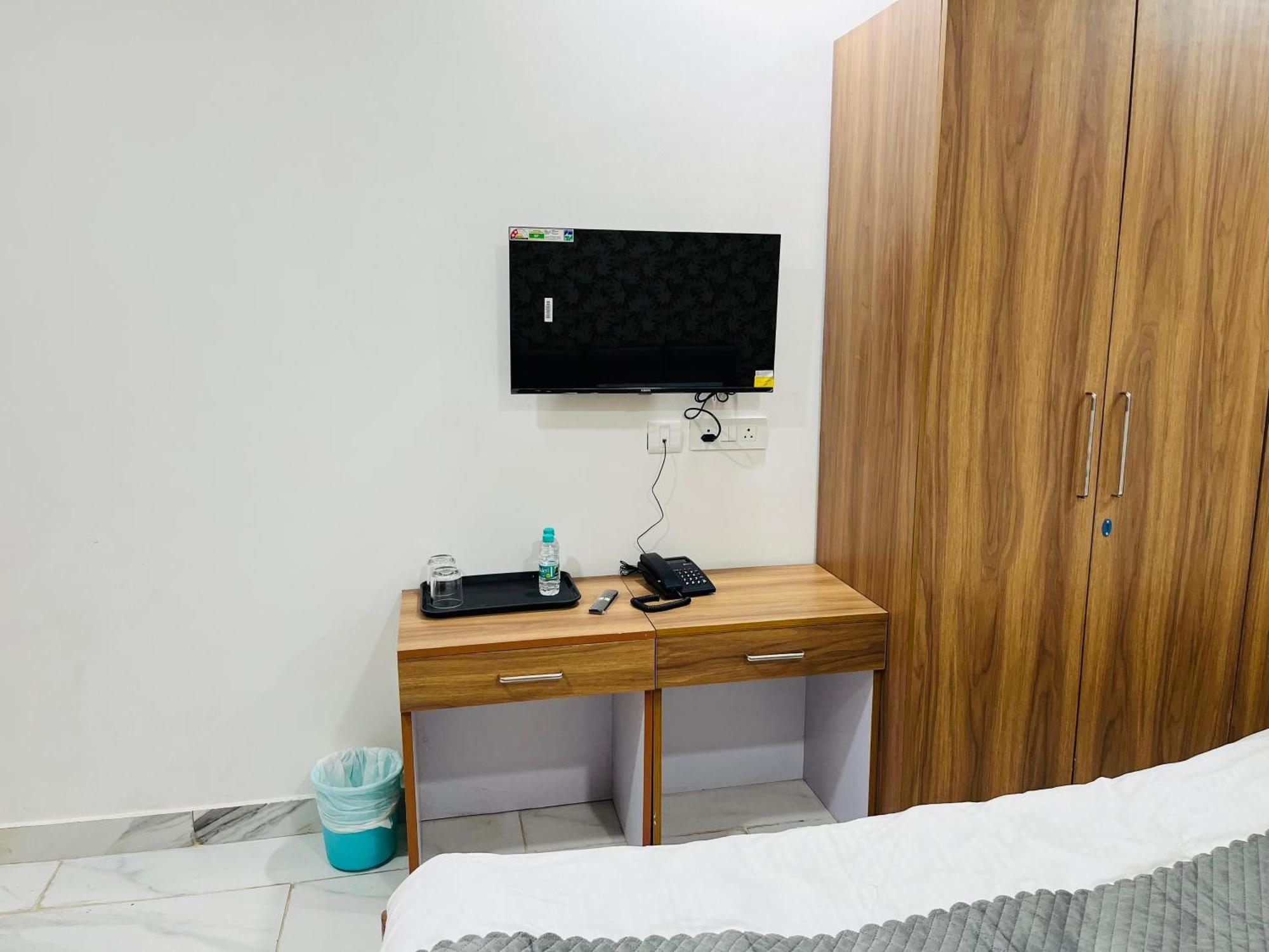 Townhouse Happy Habitat Guest House Greater Noida Dış mekan fotoğraf